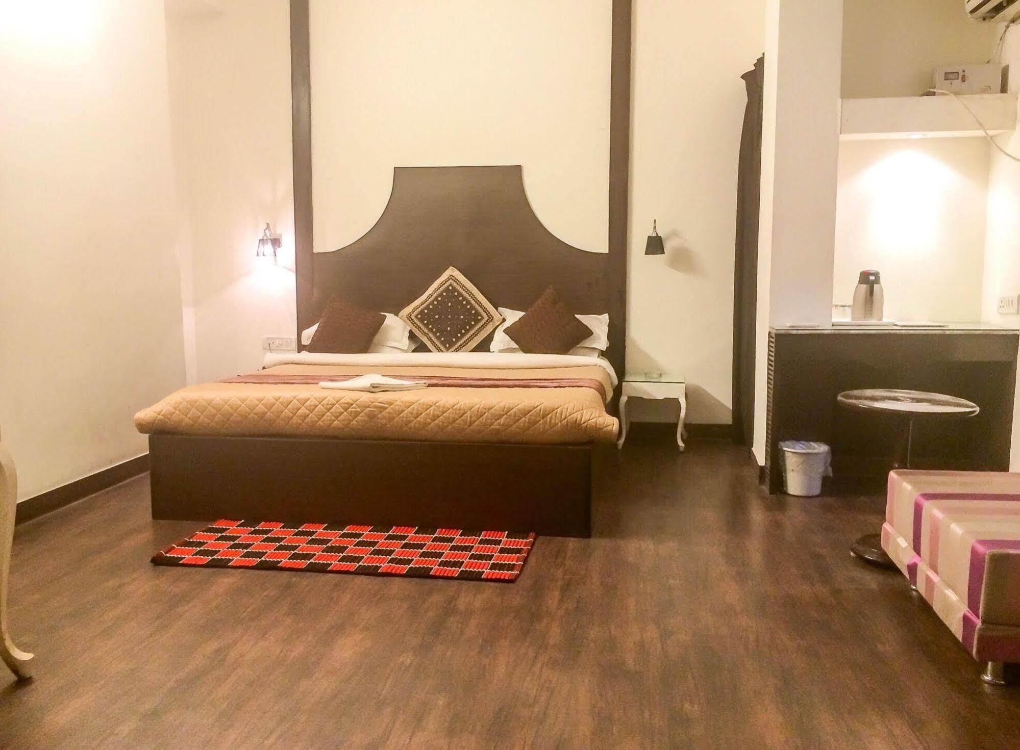Itsy Hotels Banana Boutique Varanasi Eksteriør bilde